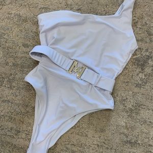 SHEIN WHITE ONE PIECE SWIMSUIT